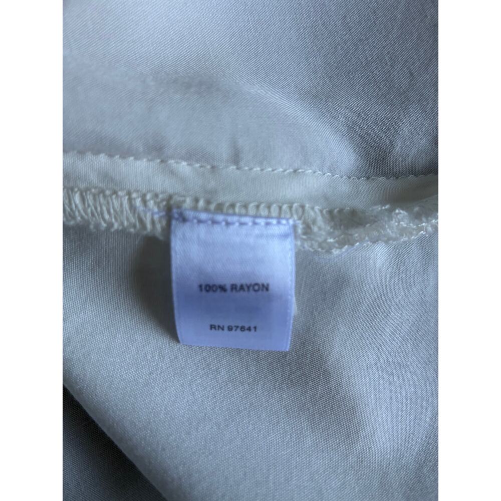 J. Jill White Lightweight Boatneck 3/4 Sleeve Button Black Closure Blouse Sz LP - Picture 11 of 11